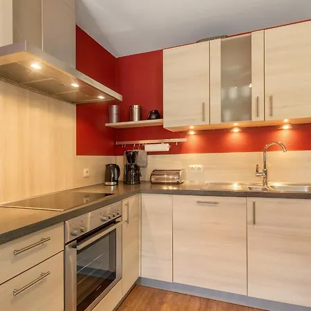 Gretel Apartment *